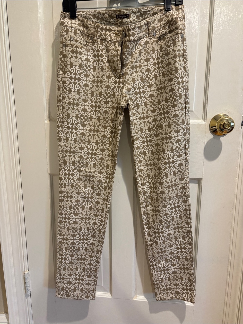 Women’s Straight-Leg Beige Printed Pants